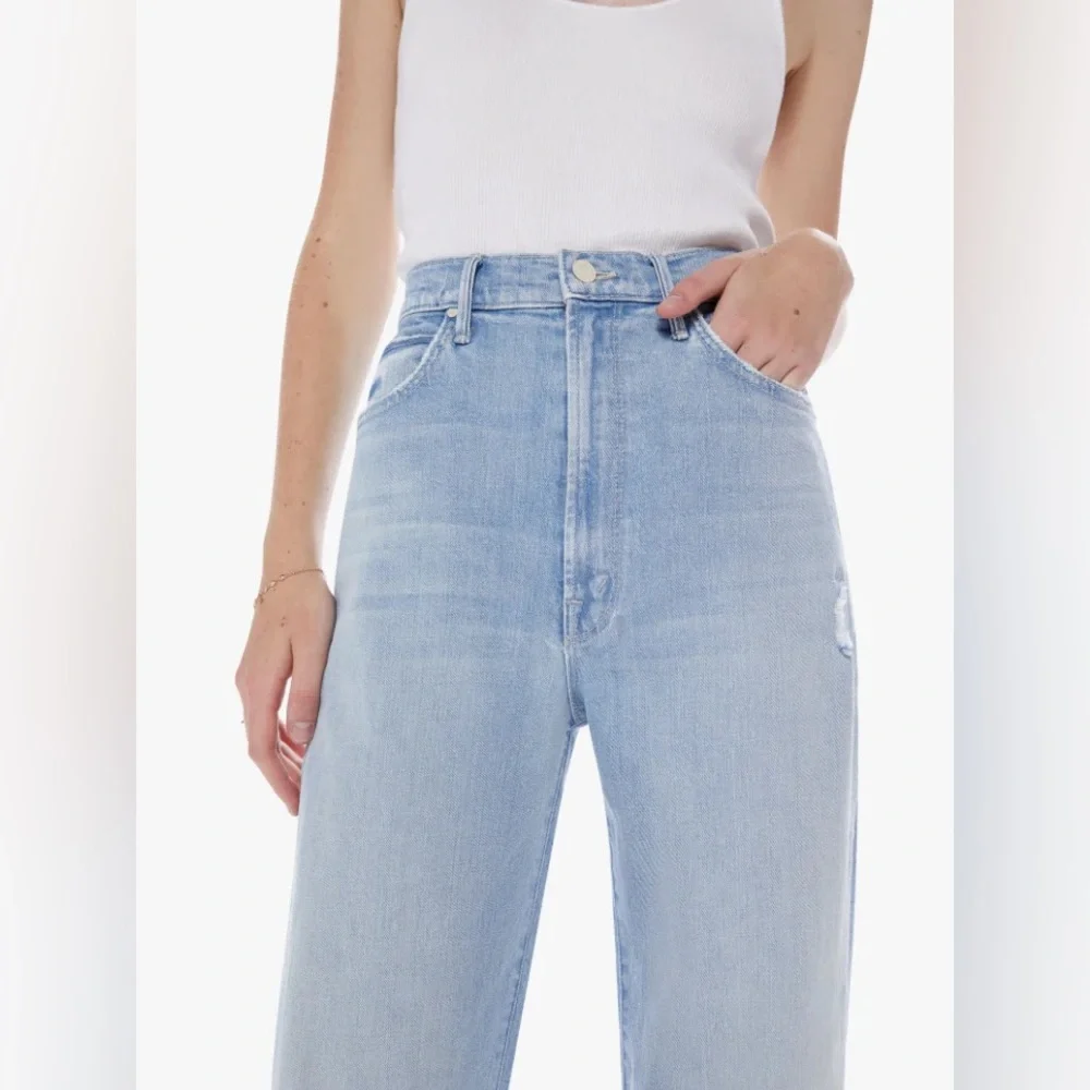 Mother Light Wash High Waisted Tunnel Vision Sneak Sippin’ Sweet Tea - Picture 4 of 16